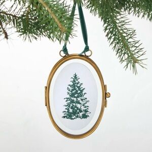 NWT Brass and Glass Oval Frame Ornament Tree - Hearth & Hand™ with Magnolia